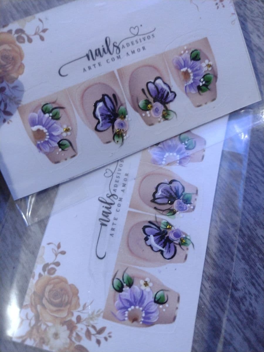Adesivos flor e borboleta lilas