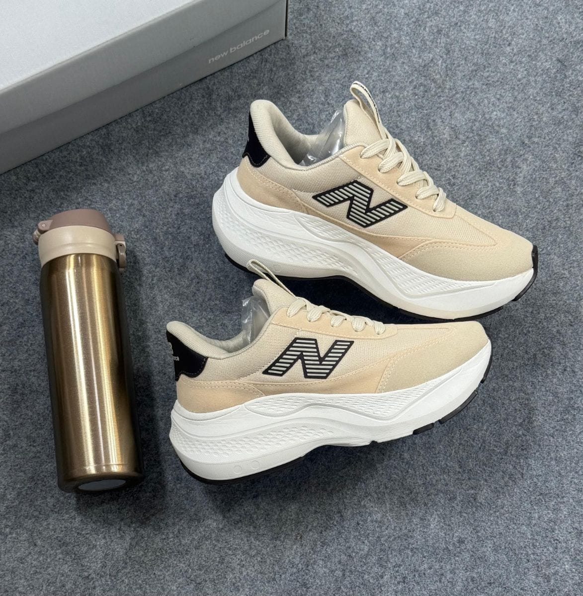 New Balance 520 V9 Premium Off White/Café – Solado EVA | 34 ao 39 - Foto 2