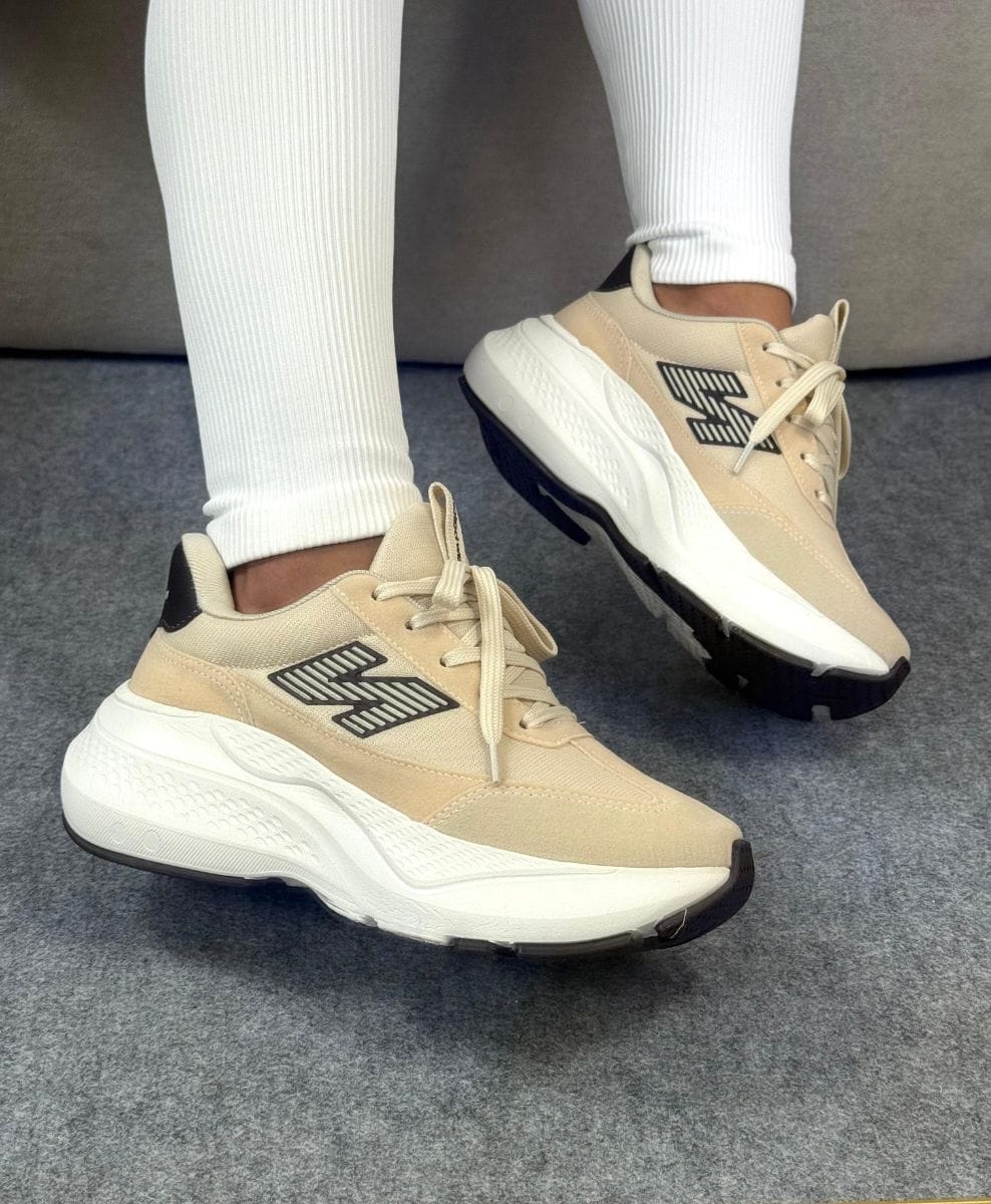 New Balance 520 V9 Premium Off White/Café – Solado EVA | 34 ao 39 - Foto 1