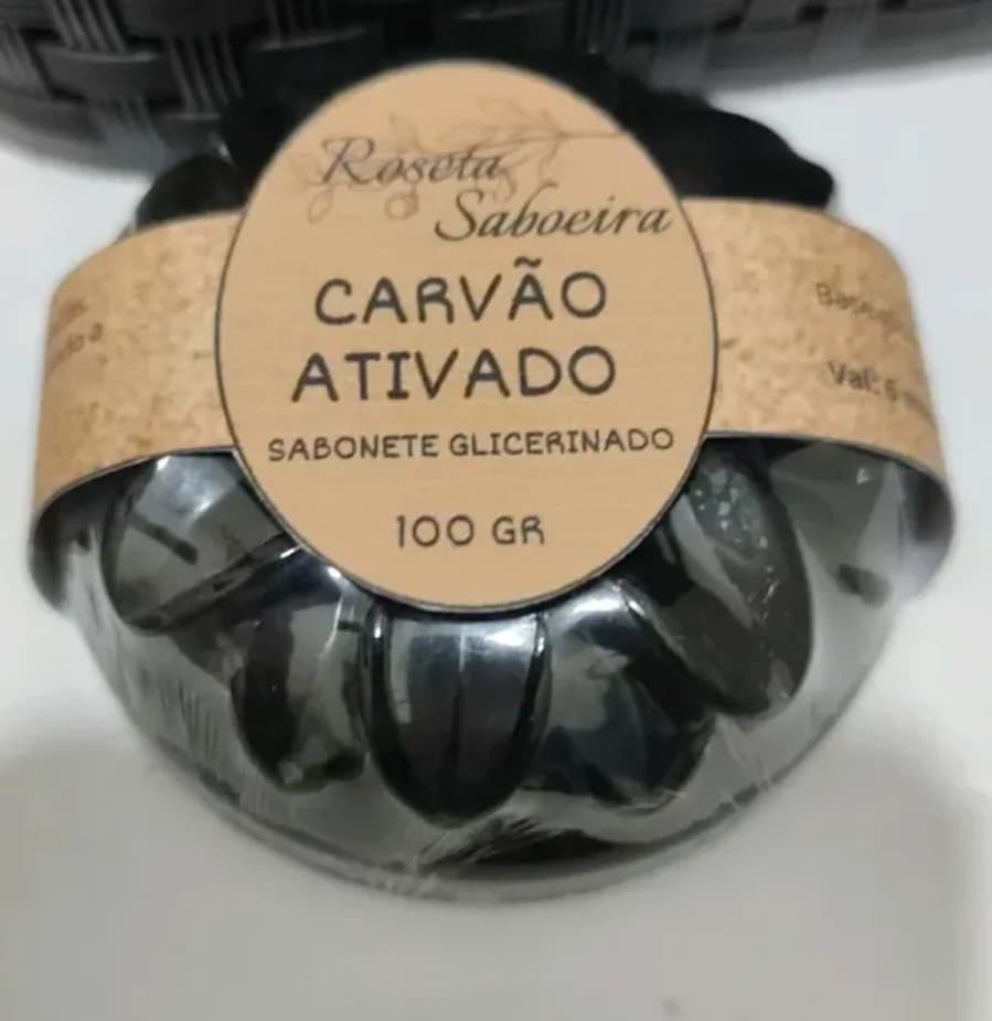 Sabonete artesanal carvão ativado